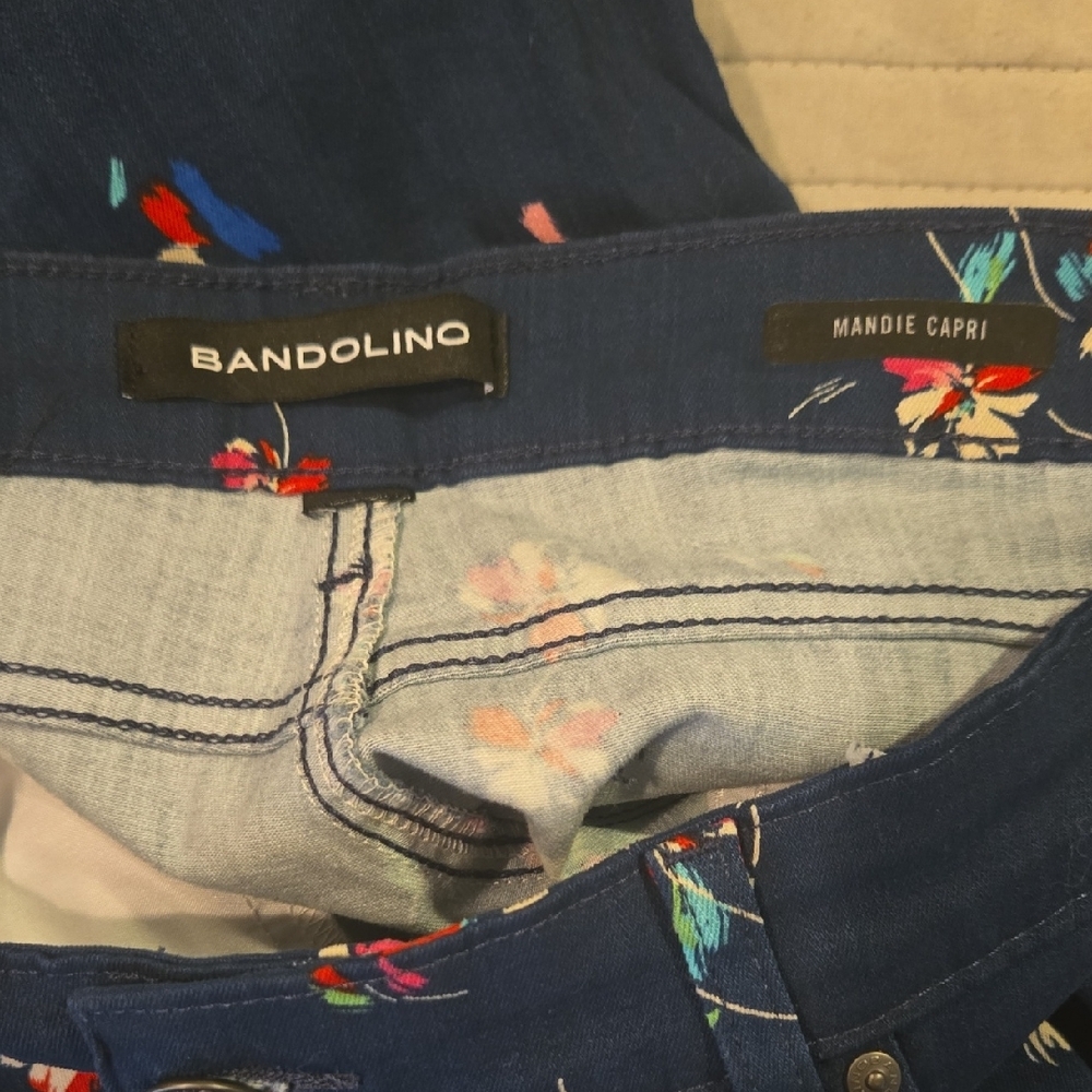 Bandolino Blue Ankle Cropped Stretch Denim Jeans with Floral Print-Size 10 - Picture 2 of 11